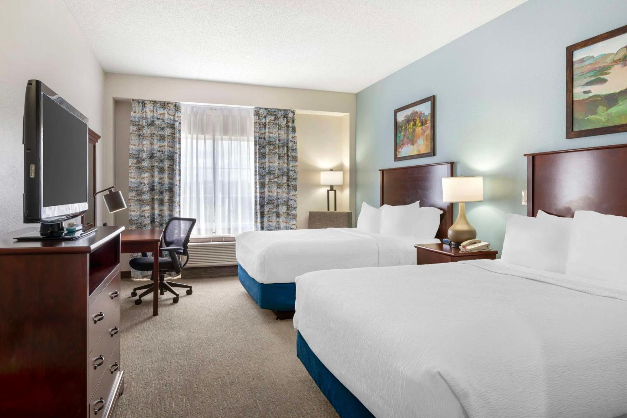 Best Western Plus Crossroads Inn & Suites Zion Crossroads Экстерьер фото